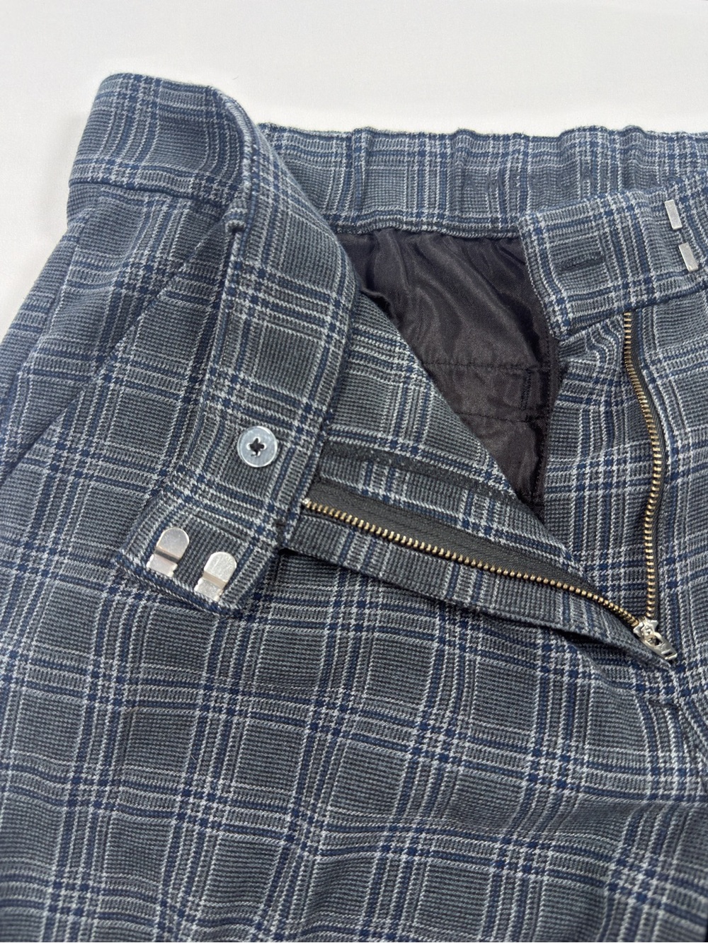 American Eagle Outfitters Grey Plaid Wide-Leg Pants - Picture 4 of 9